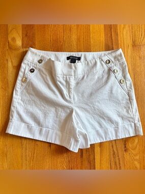 White House Black Market Womens 5” Shorts Size 6 Sailor Silver Buttons White